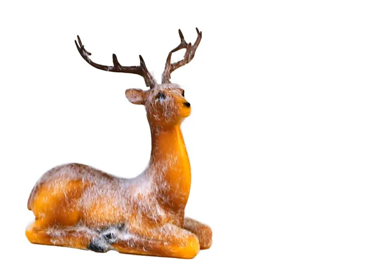 Cerf assis 18cm
