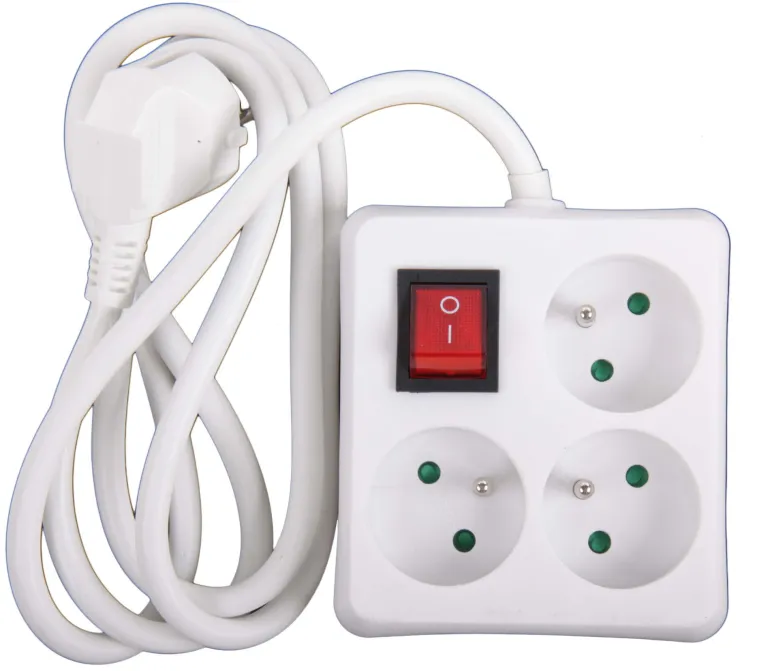 Multi-prises carré avec interrupteur et corde blanc 1,5 m
