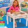 Table de jeux avec 2 chaises